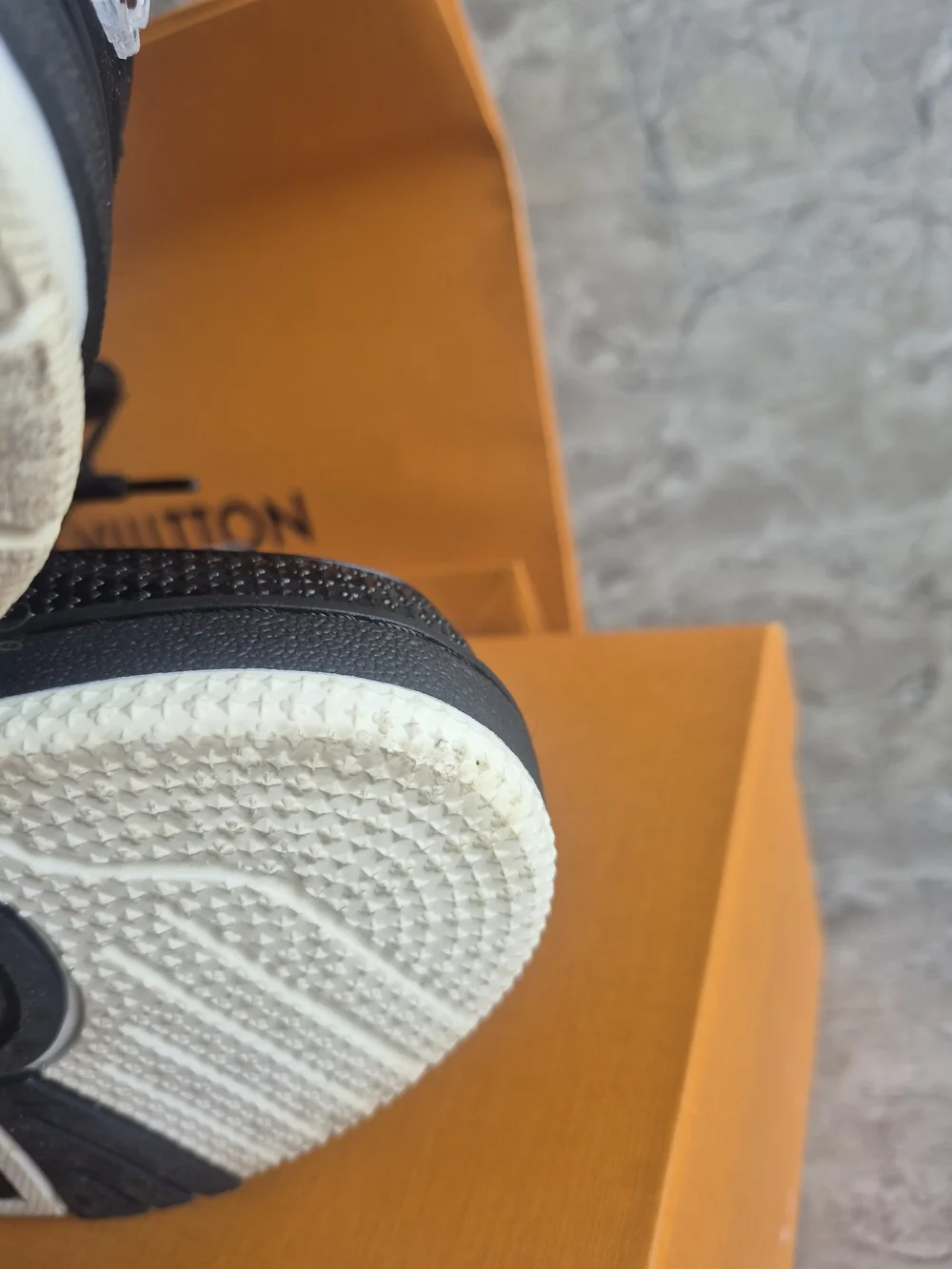Louis Vuitton louis vuitton